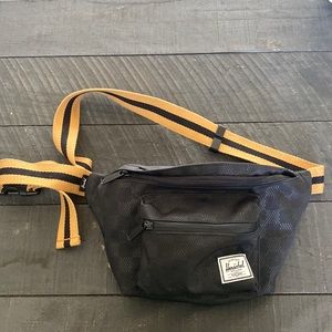 Large Black Herschel Fanny Pack
